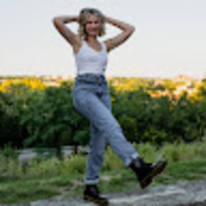 Meet your Posher, Abbey